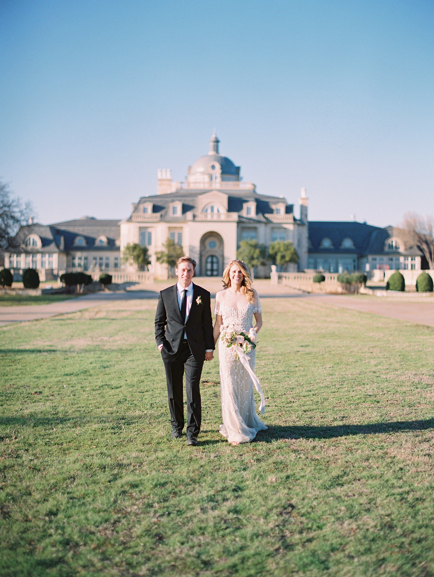 Dallas Wedding Inspiration: Abloom Editorial at The Olana in Dallas Texas | Designed by Allora & Ivy Event Co.
